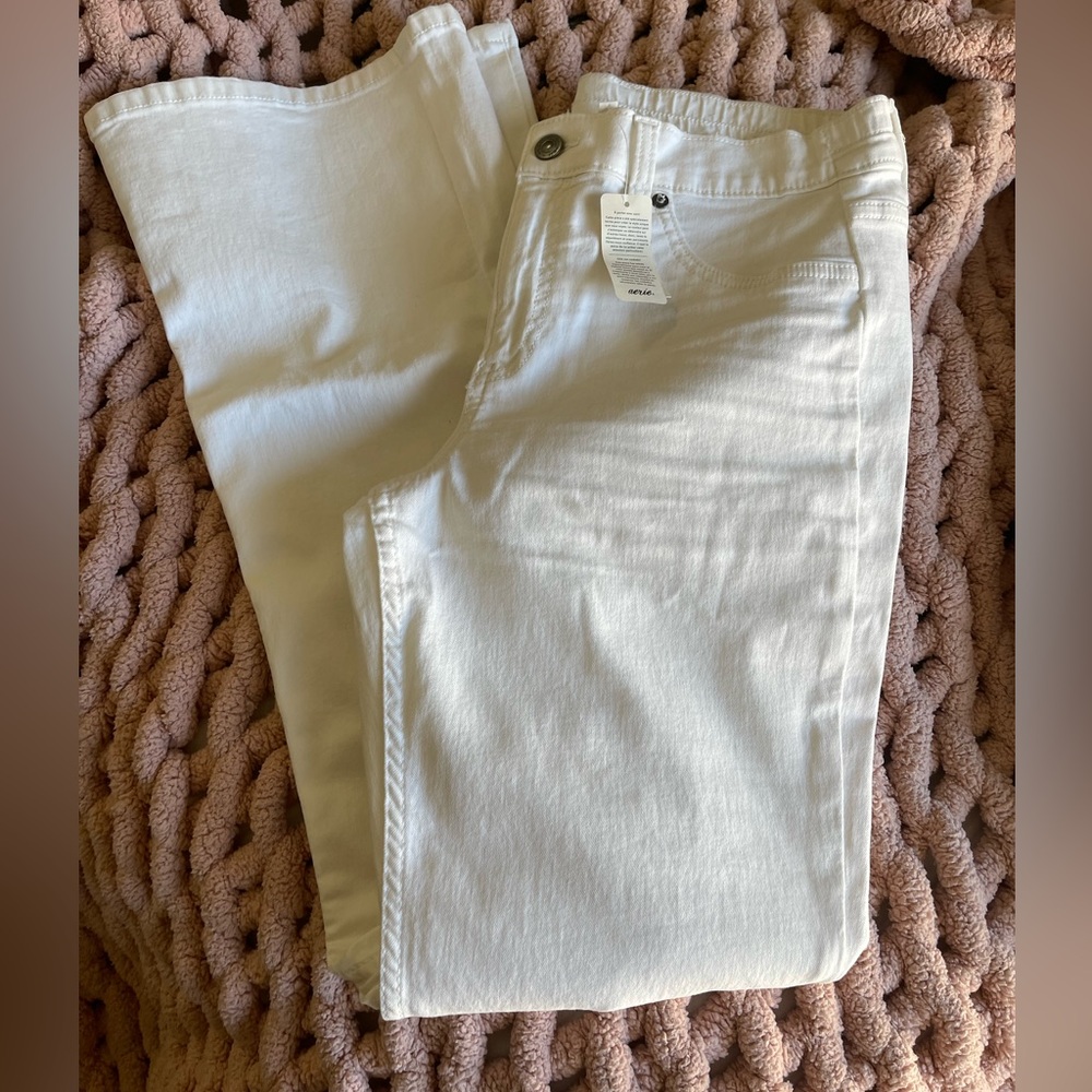 AE White Jeans